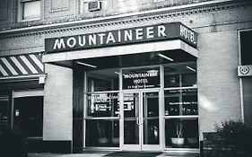 Mountaineer Hotel Williamson
